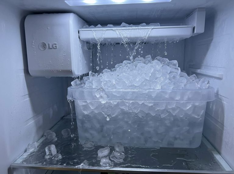 Ice maker Overflowing Water